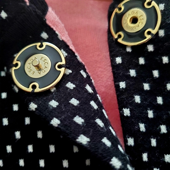 Escada Winter Fall Cardigan Medium M Square Dot Print Hidden Snaps Pink Collar - Picture 8 of 13